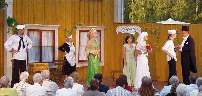 Berit Carlberg, "Räddaren i nöden", Wendela Hebbes hus, Södertälje, 2006.