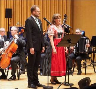 Einar Nerman, "Wienvisa". Eva Magnusson och Markus Norrman, Västerås Konserthus 18 november 2019. Bild: EA Musik HB.