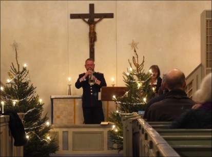 Adventsgudstjänst Militärhögskolan Karlberg 1 december 2019. Peter Göthe trumpet och Eva Magnusson sång. Kerstin Ytterberg kantor. Bild: EA Musik HB.