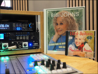 Bibi Johns, Plats På Scen! 2026-05-29.