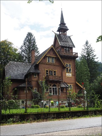 Bad Ischl - Lauffen, "Villa Blumenthal". Bild: EA Musik HB 2021-08.