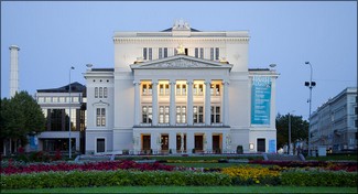 Lettlands Nationalopera, Riga. Bild: Diego Delso, delso.photo, License CC-BY-SA.