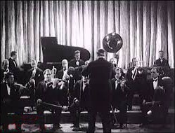 Lewis Ruth Band i "Der Herr auf Bestellung". Film från 1930 med musik av Robert Stolz.