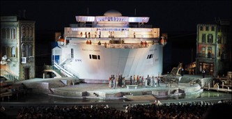 "Eine Nacht in Venedig" Seefestspiele Mörbisch 2015.Bild: EA Musik HB.